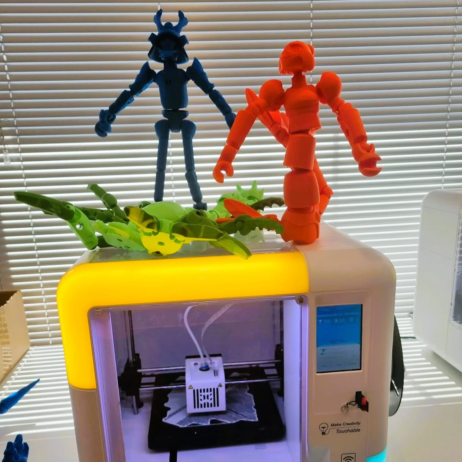 3D printed figures designed by children